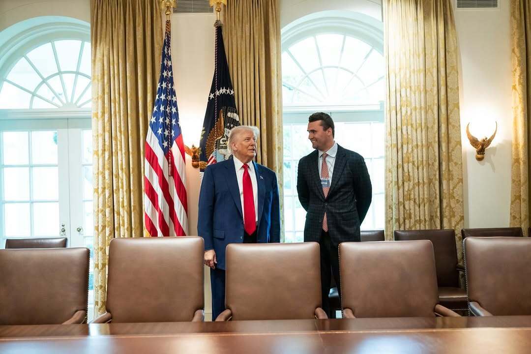 Поширював фейки про Україну та одружився з королевою краси: хто такий Чарлі Кірк і як його ідеї обернулися для трампіста трагічним кінцем