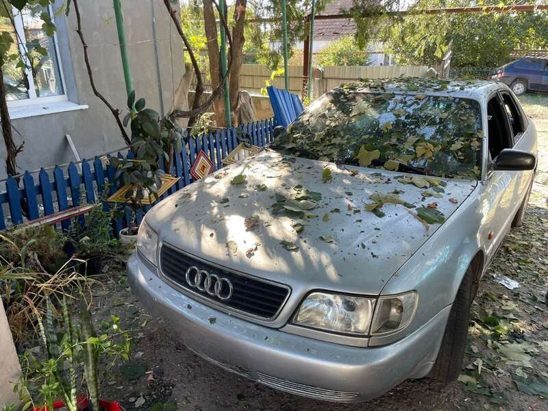 Окупанти вдарили по Дніпропетровщині: загинула жінка, є постраждалі. Фото