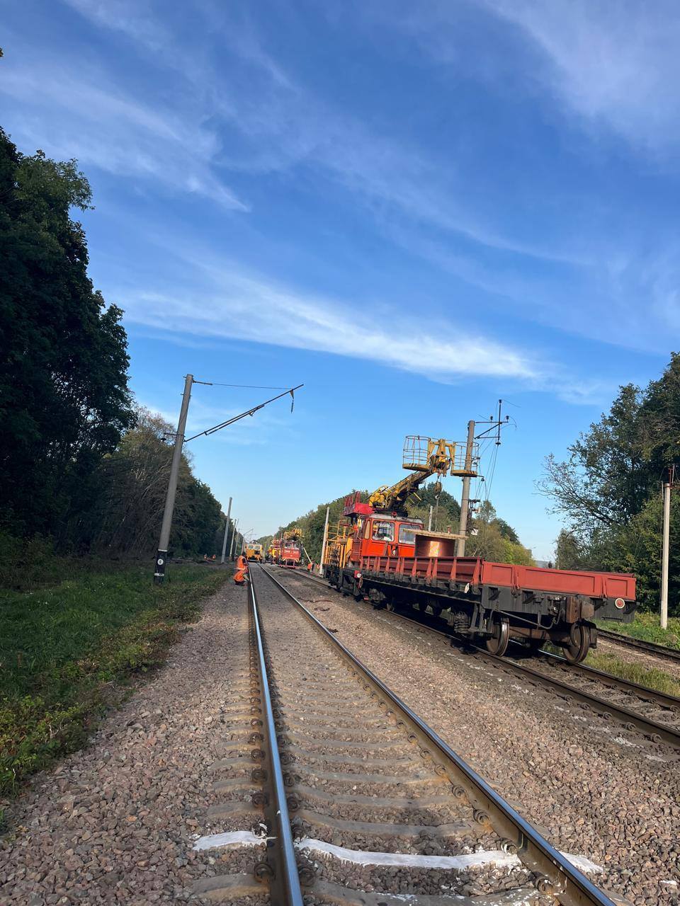 Record result: train traffic restored in Kyiv region after explosions. Photo dqxikeidqxidqrant