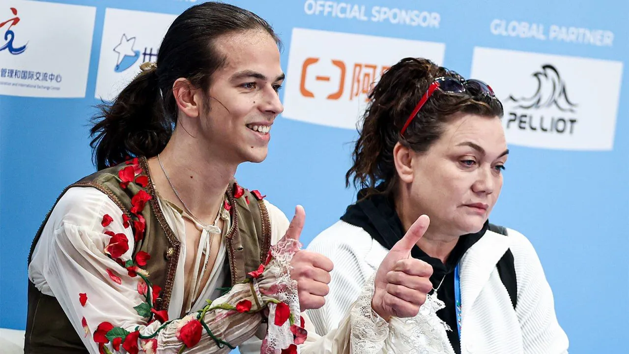 ISU поглумився над Росією, виклавши українську пісню для російського чемпіона. Відео dqxikeidqxiqzant