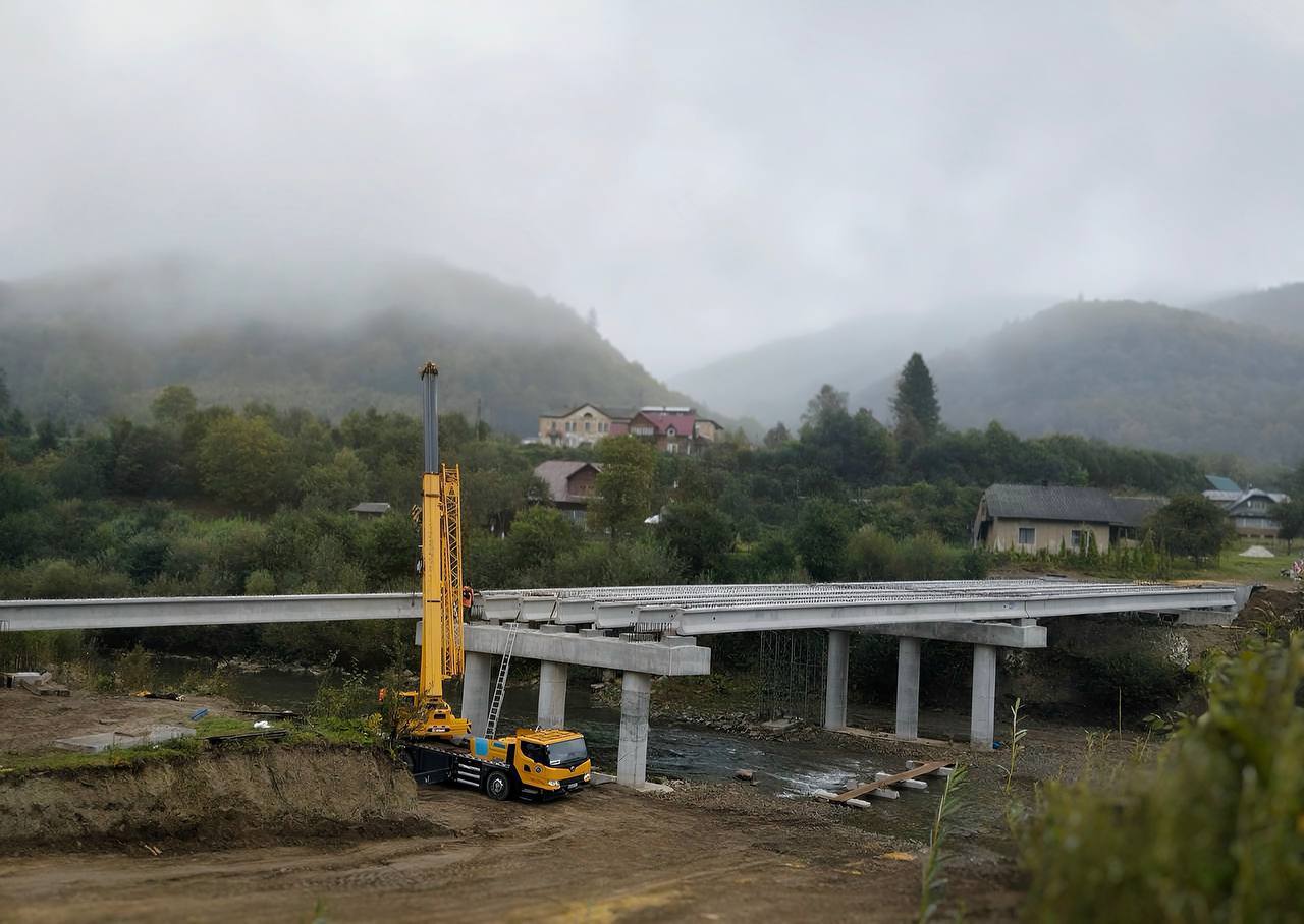 Новый мост будет находиться на автодороге Т-14-24 Сколе – Славское в населенном пункте Гребенов