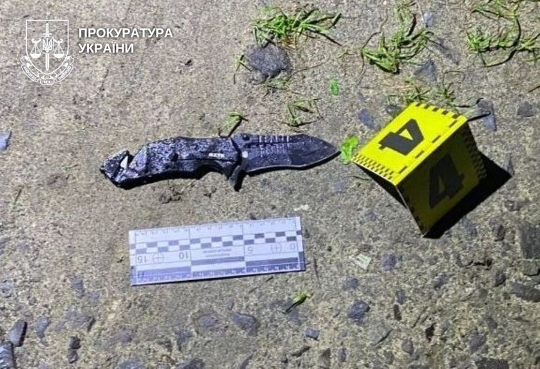 In Varash, a man attacked a police officer with a knife dqxikeidqxidqrant