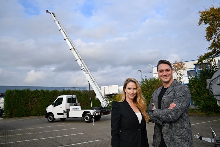пограбування лувру компанія підйомник пограбування лувру компанія підйомник dqxikeidqxiqdkant