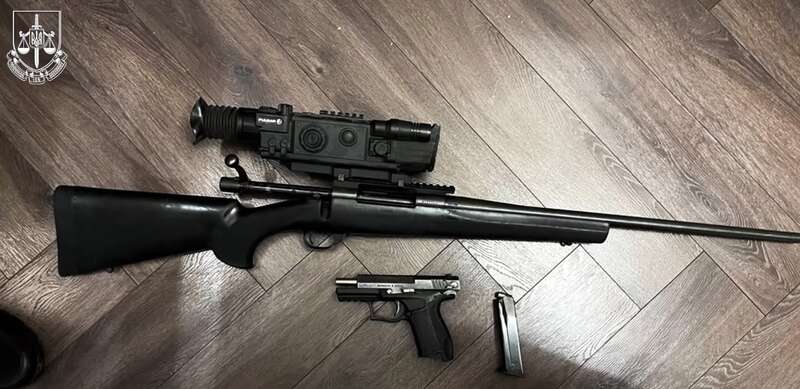 Затримано 12 осіб: на Закарпатті викрили банду, яка продавала наркотики та перевозила ухилянтів до Румунії. Фото і відео