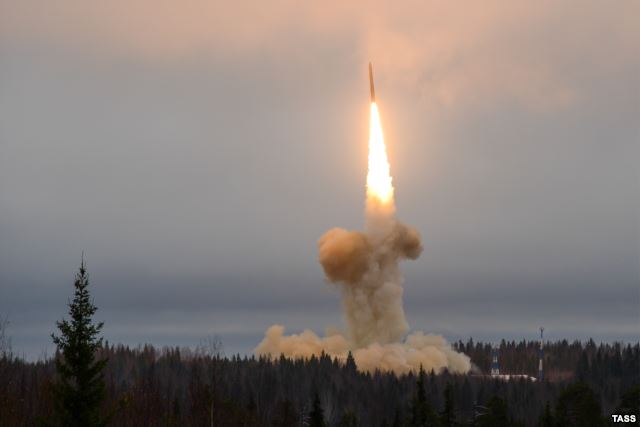 C      «-»     «»