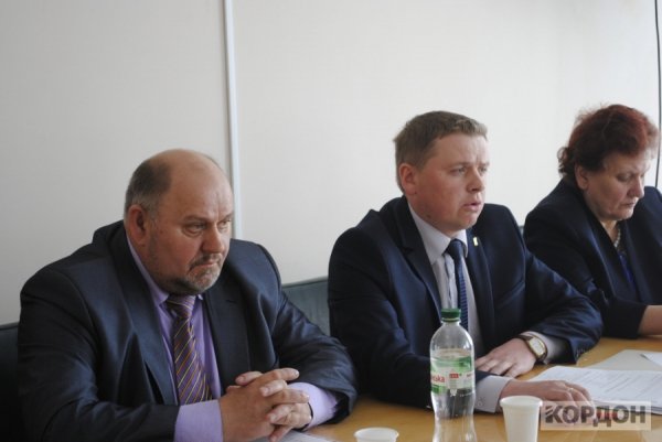 На Волині начальник виконавчої служби району розгромив будинок учасника АТО. ФОТО На Волині начальник виконавчої служби району розгромив будинок учасника АТО. ФОТО