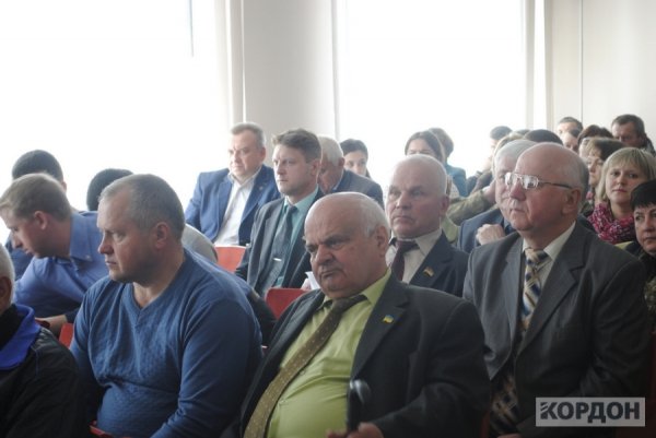 На Волині начальник виконавчої служби району розгромив будинок учасника АТО. ФОТО На Волині начальник виконавчої служби району розгромив будинок учасника АТО. ФОТО