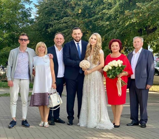  г   dqxikeidqxidqrant